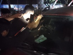 Bikin Panik! Balita Terkunci Dalam Mobil Saat Ditinggal Ayah Merokok