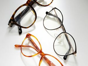 Ini Model Frame Kacamata yang Bisa Bikin Wajah Terlihat Lebih Fresh dan Muda Ini Model Frame Kacamata yang Bisa Bikin Wajah Terlihat Lebih Fresh dan Muda