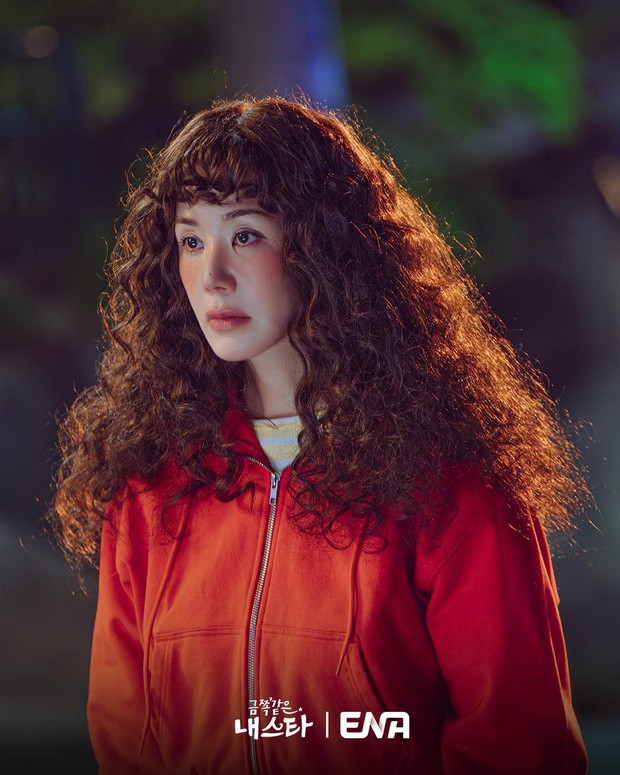 Potret Uhm Jung Hwa dalam drama 'The Troublesome Star'/ Foto: channel.ena.d Potret Uhm Jung Hwa dalam drama 'The Troublesome Star'