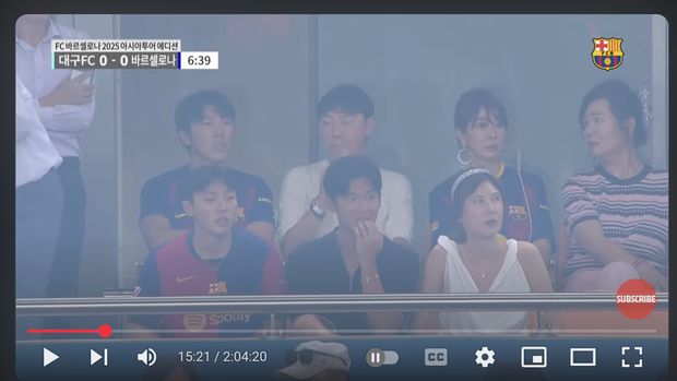 Mantan pelatih Timnas Indonesia, Shin Tae-yong, menyaksikan langsung laga persahabatan Barcelona di Korea Selatan. Pertandingan digelar di Daegu Stadium, Senin (4/8/2025) malam WIB.
