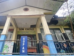 Akhir Hayat SDN Cikole Sukabumi: Sepi Peminat hingga Akses Sulit