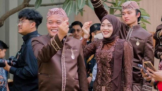 Berita Seputar Selebriti Insertlive Terkini : Sempat Tak Sreg dengan Pacar Putri Delina, Sule Pilih Lakukan Hal Ini