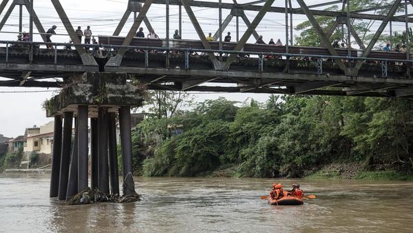 Tiga Pekerja Proyek Hilang Saat Banjir Bandang Klawing