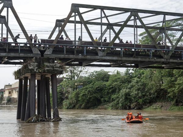 Tiga Pekerja Proyek Hilang Saat Banjir Bandang Klawing