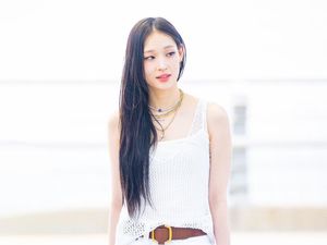 Aura Old Money, Gaya Annie Moon ALLDAY PROJECT di Bandara Viral Curi Atensi Aura Old Money, Gaya Annie Moon ALLDAY PROJECT di Bandara Viral Curi Atensi