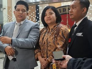 Video: Eks Stafsus Nadiem Diperiksa 11 Jam Terkait Kasus Chromebook Video: Eks Stafsus Nadiem Diperiksa 11 Jam Terkait Kasus Chromebook