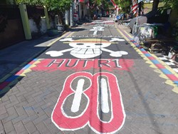 Bendera-Gambar Paving One Piece di Surabaya Dicopot dan Dihapus