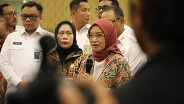 Menteri PANRB Tinjau Layanan Imigrasi di Bandara Ngurah Rai