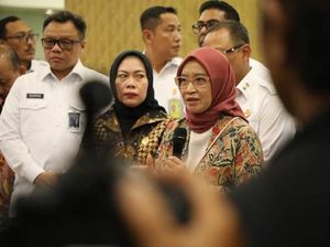 Menteri PANRB Tinjau Layanan Imigrasi di Bandara Ngurah Rai Menteri PANRB Tinjau Layanan Imigrasi di Bandara Ngurah Rai