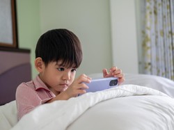 Benarkah Anak-anak Belum Bisa Bedakan yang Nyata dan Rekayasa? Psikolog Menjawab