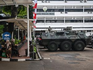 Video: Kata Kejagung soal Mobil Panser Anoa TNI Berjaga di Kejagung Video: Kata Kejagung soal Mobil Panser Anoa TNI Berjaga di Kejagung