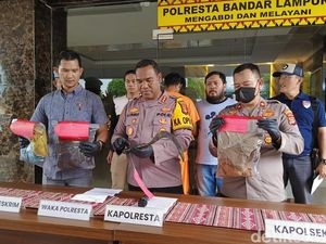 Motif Riduan Gorok Leher Kekasihnya Cemburu Korban Dekat dengan Pria Lain Motif Riduan Gorok Leher Kekasihnya Cemburu Korban Dekat dengan Pria Lain