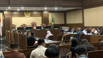 Hotman Singgung Tom Lembong, Hakim Tolak Sidang Bos Gula Ditunda