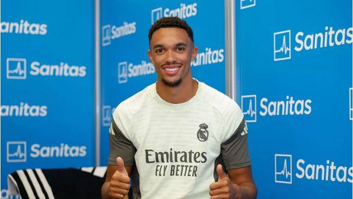 Trent Alexander-Arnold saat jalani tes medis di Valdebebas. Foto: Dok. Real Madrid, Pedro Castillo, David S. Bustamante