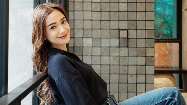 Update Informasi Selebriti InsertLive : Dikaitkan dengan Perceraian Fandy Christian, Andi Annisa: Nggak Ada Urusan!