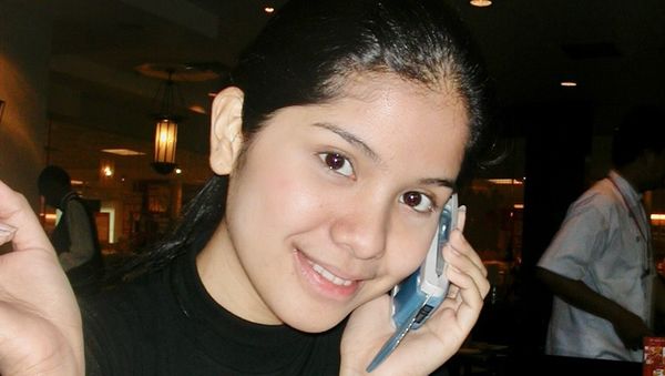 Foto: Annisa Pohan Pamer Foto Lawas Tanpa Makeup, Lulus Kuliah-Jadi TTM Suami