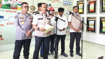 Hasil Rekonstruksi Satgas Pangan di PT PIM: Masih Temukan Butiran Beras Pecah