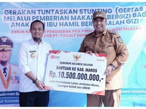 Gubernur Sulsel Salurkan Rp 10,5 M di Maros untuk Bangun Jembatan-Lapangan Bola Gubernur Sulsel Salurkan Rp 10,5 M di Maros untuk Bangun Jembatan-Lapangan Bola