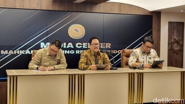 MA Bakal Periksa Hakim Pemvonis Tom Lembong 4,5 Tahun Penjara
