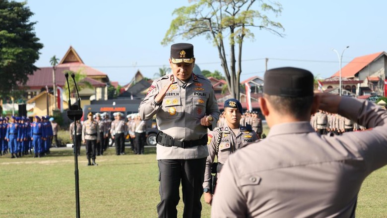 Kapolda Riau Bersyukur Karhutla Turun Drastis: Tapi Satu Pahlawan Gugur