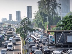 Masih Ada Galian, Jalan TB Simatupang Jaksel Macet Parah Pagi Ini
