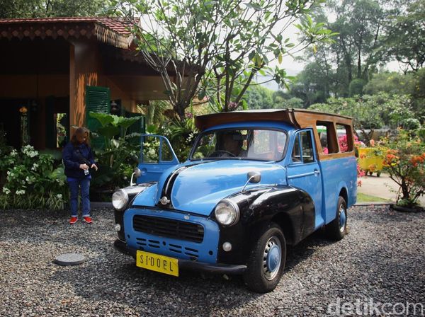 Oplet Si Doel Mejeng di Pameran Flona 2025