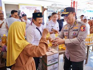 Bantu Tekan Inflasi, Polri Gelar Pasar Murah di Malang Bantu Tekan Inflasi, Polri Gelar Pasar Murah di Malang