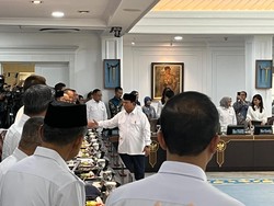 Sri Mulyani Mau Jelaskan Anggaran 2026, Prabowo Langsung Bilang Begini ke Wartawan