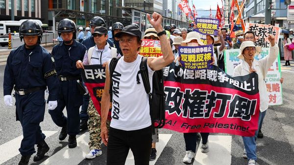 Ribuan Warga Jepang Turun ke Jalan Peringati 80 Tahun Bom Hiroshima