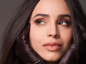 My Oxford Year Trending di Netflix, Ini Pesona Sofia Carson yang Mencuri Hati