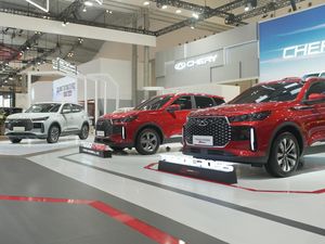 Pemesanan Chery Naik Dua Kali Lipat di GIIAS 2025, Mobil Hybrid Paling Diburu Pemesanan Chery Naik Dua Kali Lipat di GIIAS 2025, Mobil Hybrid Paling Diburu