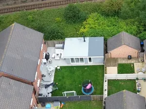 Saya Diminta Robohkan Rumah Karena Tetangga Sebal dengan Desainnya Saya Diminta Robohkan Rumah Karena Tetangga Sebal dengan Desainnya