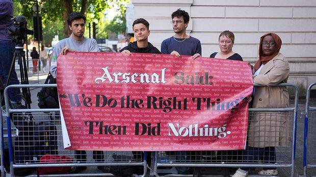 People from Arsenal Supporters Against Sexual Violence outside London's Westminster Magistrates' Court where former Arsenal footballer Thomas Partey is accused of rape. Partey, 32, of Hertfordshire, is accused of five counts of rape and one count of sexual assault against three women, with offences alleged to have taken place between 2021 and 2022. Picture date: Tuesday August 5, 2025. (Photo by Yui Mok/PA Images via Getty Images)