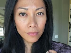 Tanpa Botox, Begini Penampakan Kulit Anggun C. Sasmi di Usia 51 Tanpa Botox, Begini Penampakan Kulit Anggun C. Sasmi di Usia 51
