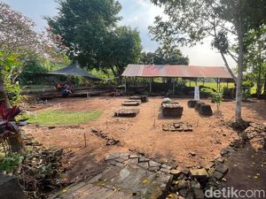 Wujud Bangunan Unik Bentuk Bintang di Candi Bhre Kahuripan Mojokerto Wujud Bangunan Unik Bentuk Bintang di Candi Bhre Kahuripan Mojokerto