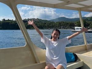 Potret Liburan Haruka Eks JKT48 di Lombok