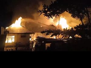 Kantor Inspektorat Bima Terbakar Hebat, Sempat Terdengar Ledakan Kantor Inspektorat Bima Terbakar Hebat, Sempat Terdengar Ledakan