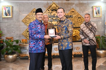 Kementrans &amp; Kemensos Dirikan Sekolah Rakyat di Kawasan Transmigrasi