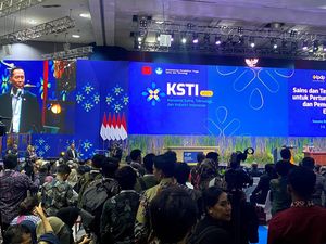 Menristekdikti: KSTI 2025 Jadi Ajang Cetak SDM Unggul Menristekdikti: KSTI 2025 Jadi Ajang Cetak SDM Unggul