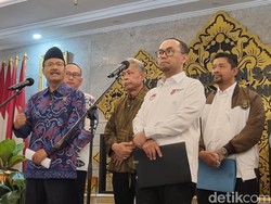 Mensos Coret 228 Ribu Penerima Bansos Main Judi Online