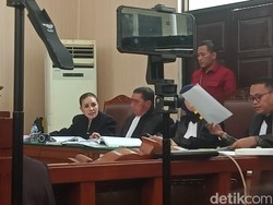 Hakim Tolak Permintaan Nikita Mirzani Putar Rekaman dengan Reza Gladys