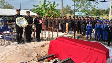 Kapolri Beri Kenaikan Pangkat Luar Biasa ke Polisi Riau 'Pahlawan Karhutla'