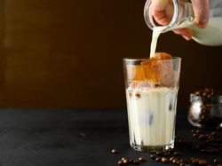 Sudah Populer Sejak Dulu, Kopi Susu Ternyata Muncul di Abad 16