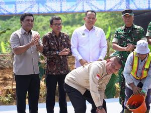 Wamenko Polkam Resmikan Dapur SPPG di Desa Cijayanti Kabupaten Bogor Wamenko Polkam Resmikan Dapur SPPG di Desa Cijayanti Kabupaten Bogor