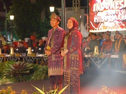 Ratu Dewa Gaungkan Budaya Palembang Lewat Street Performance JKPI 2025