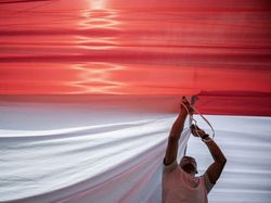 Lirik dan Chord Indonesia Jaya - Harvey Malaiholo