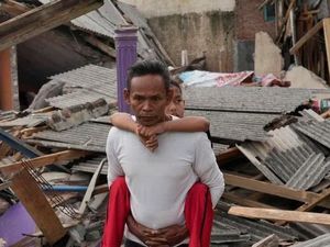 Lebih dari 70 Negara Melarang Asbes, Tapi Indonesia Masih Menggunakannya Lebih dari 70 Negara Melarang Asbes, Tapi Indonesia Masih Menggunakannya