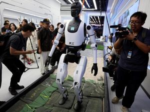 Video: Resmi Dibuka! Ada Mal Khusus Robot di China