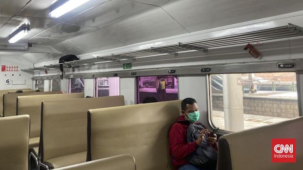 Jakarta-Bandung bisa ditempuh hanya dengan ongkos Rp17 ribu naik kereta.