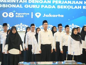 Mensos Lantik 1.323 Guru PPPK untuk Sekolah Rakyat di 100 Titik Mensos Lantik 1.323 Guru PPPK untuk Sekolah Rakyat di 100 Titik